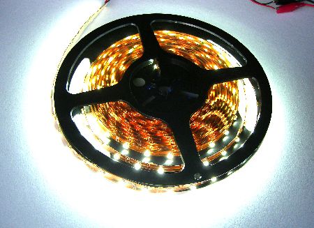 LED Streifen WEISS (flexibel) - zum Schlieen ins Bild klicken